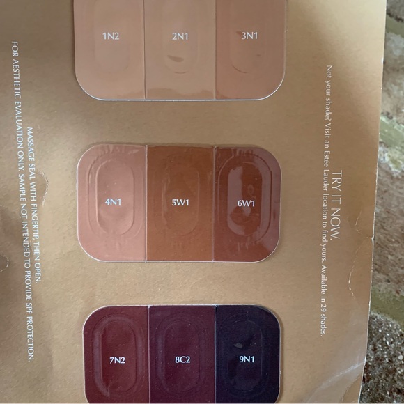 ✨$3✨ Foundation Samples | BUNDLE | IT Cosmetics, Lancôme, L’Oréal, Estée Lauder - Picture 15 of 16